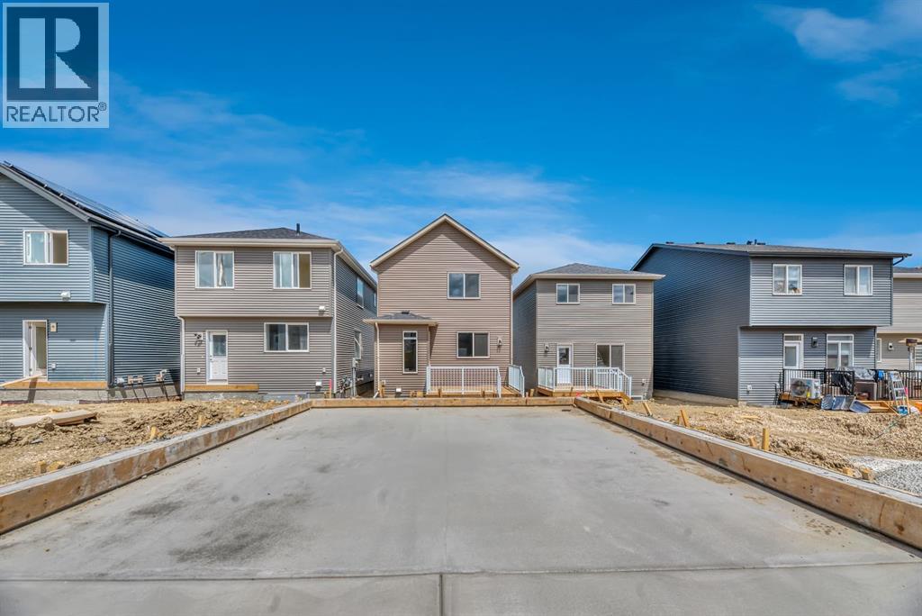 292 Marmot Grove NW, Calgary, Alberta  T3R 2B5 - Photo 4 - A2324473