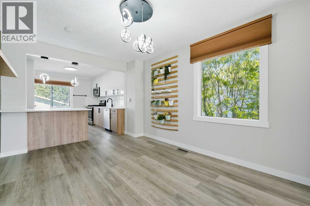 4608 70 Street NW, Calgary, Alberta  T3B 2K6 - Photo 18 - A2329505