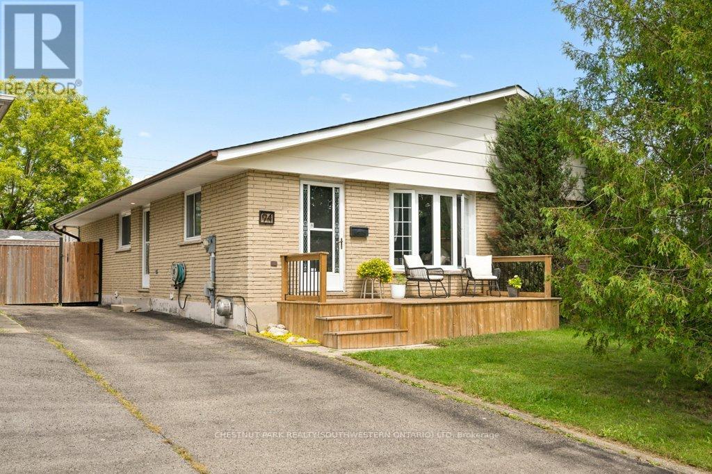 94 MONTEAGLE CRESCENT, Kitchener, Ontario