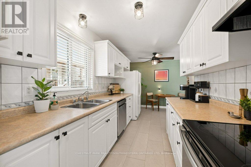 94 Monteagle Crescent, Kitchener, Ontario  N2N 1N1 - Photo 14 - X13696844