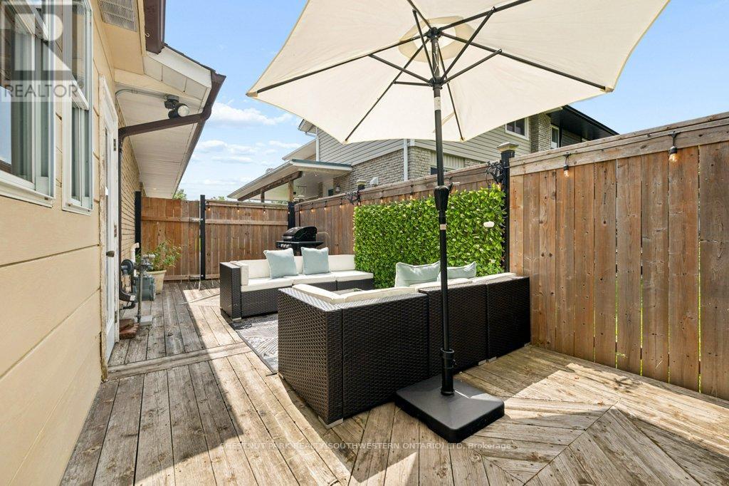 94 Monteagle Crescent, Kitchener, Ontario  N2N 1N1 - Photo 38 - X13696844