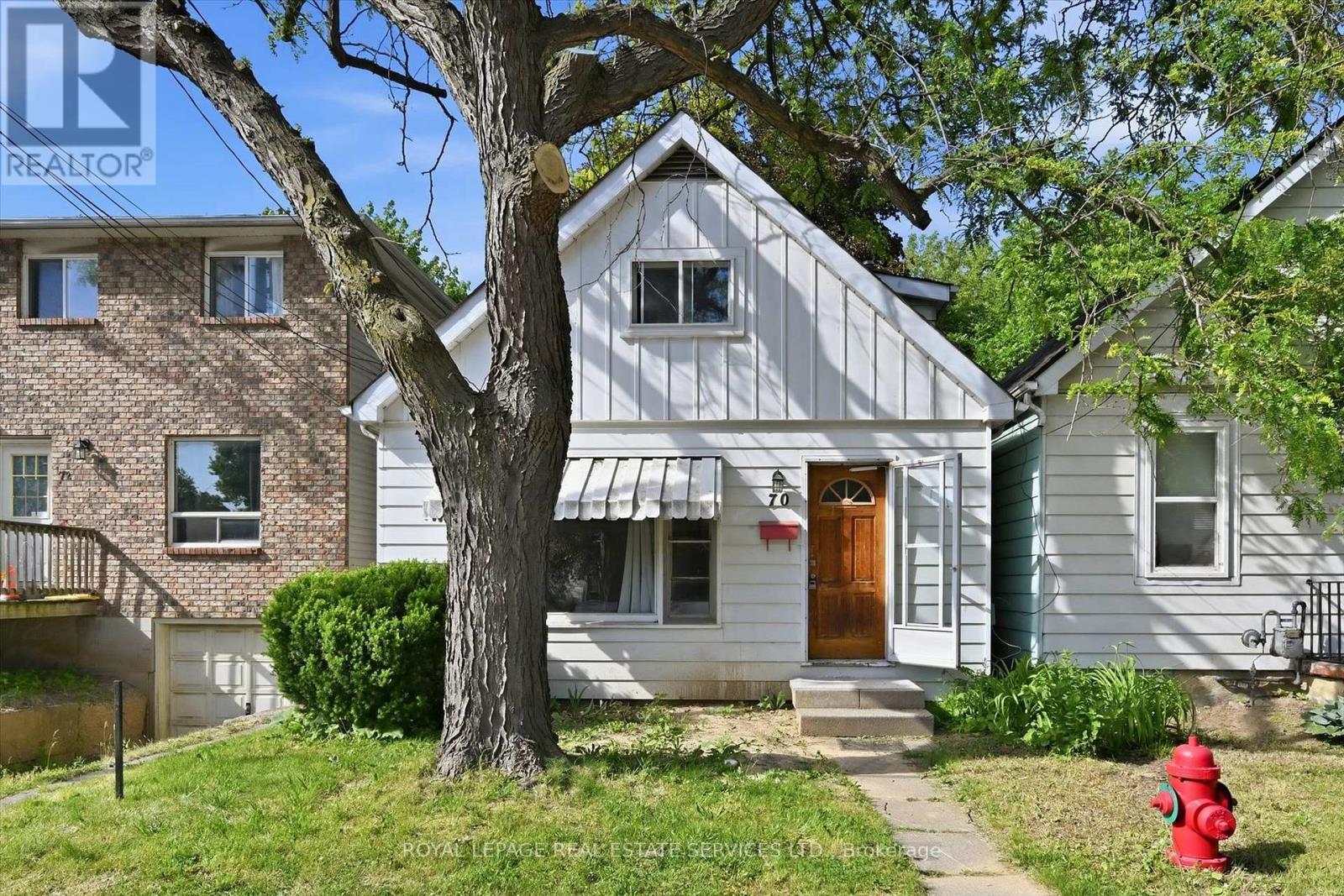 70 WARD AVENUE, Hamilton, Ontario