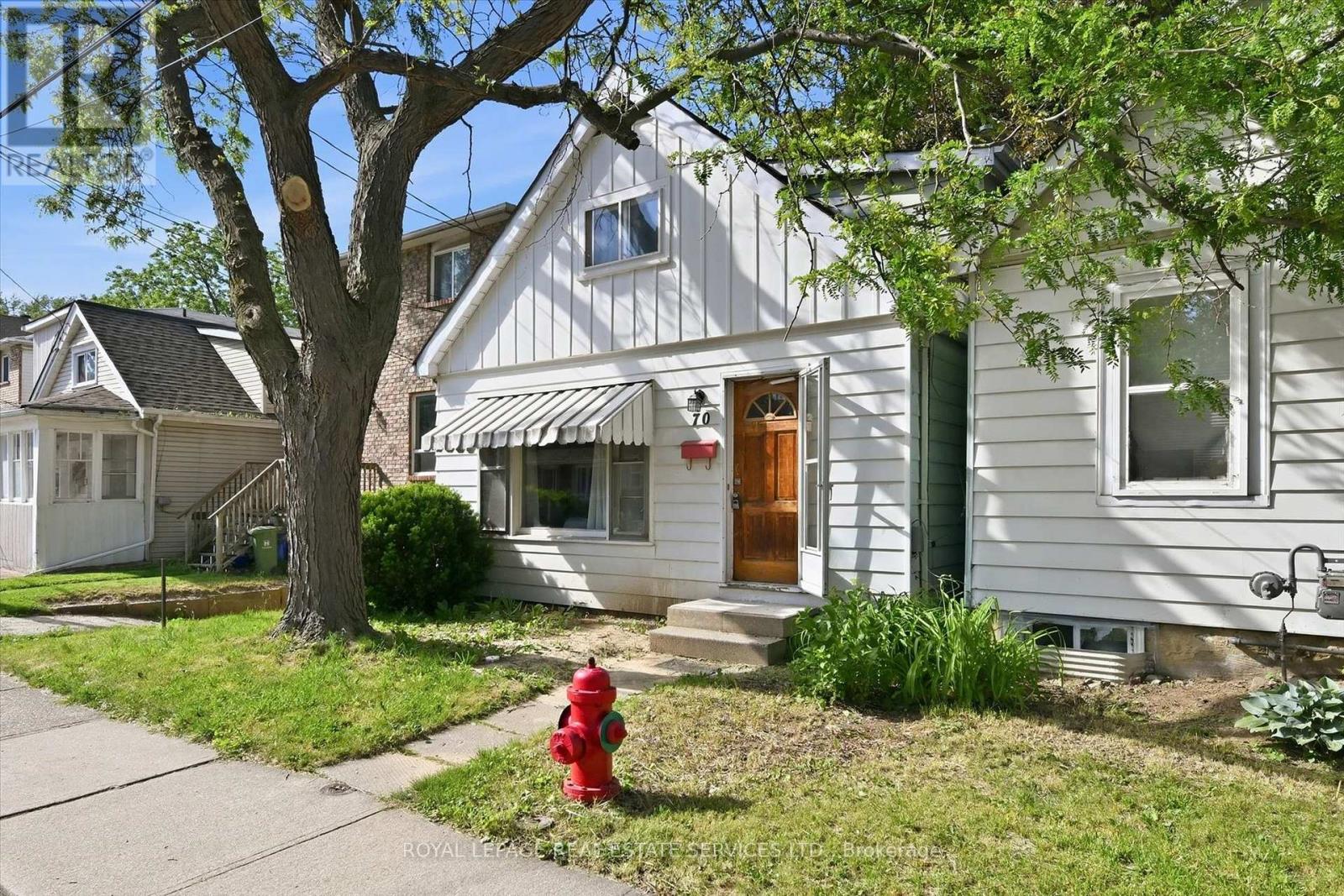 70 Ward Avenue, Hamilton, Ontario  L8S 2E9 - Photo 4 - X13696882
