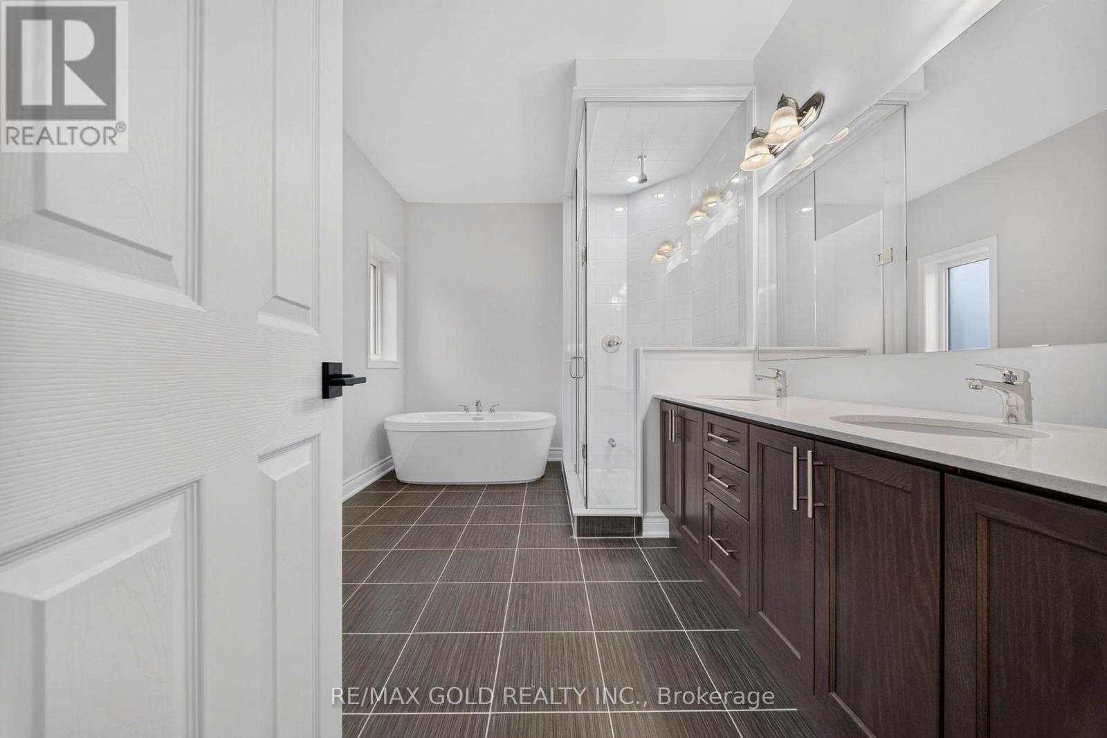 11 Keyworth Crescent, Brampton, Ontario  L6R 4E9 - Photo 29 - W13695726