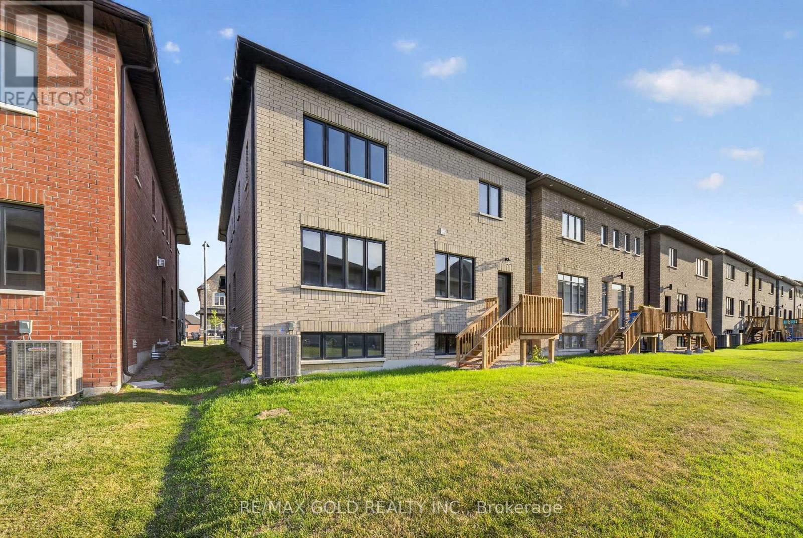 11 Keyworth Crescent, Brampton, Ontario  L6R 4E9 - Photo 44 - W13695726