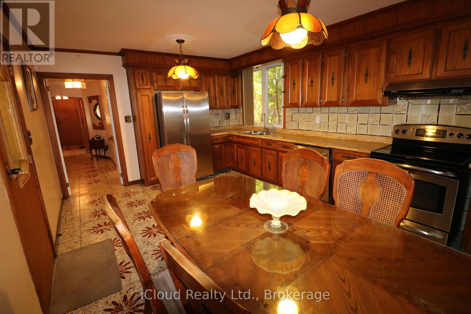 9 Benalto Road, Toronto, Ontario  M6A 2R7 - Photo 13 - W13696546