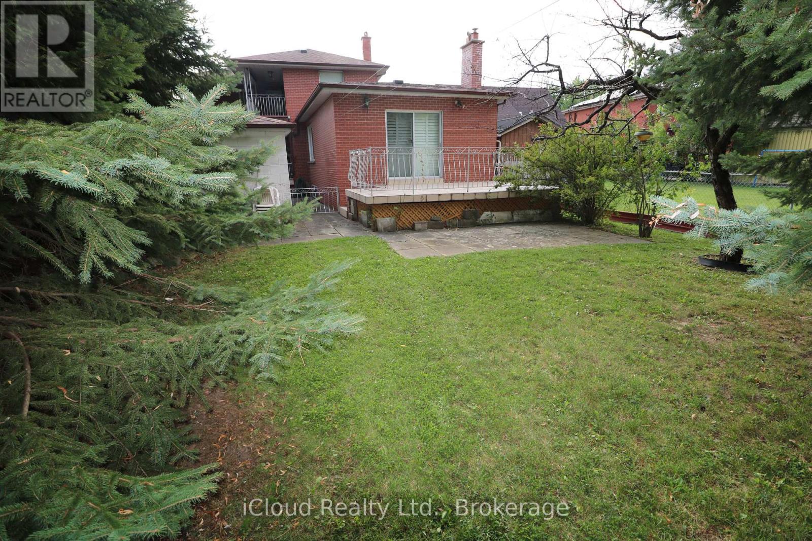 9 Benalto Road, Toronto, Ontario  M6A 2R7 - Photo 44 - W13696546