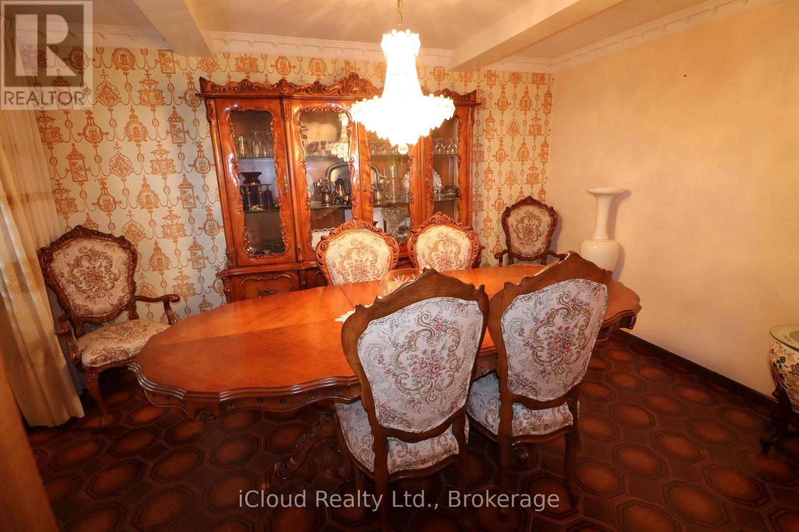 9 Benalto Road, Toronto, Ontario  M6A 2R7 - Photo 9 - W13696546
