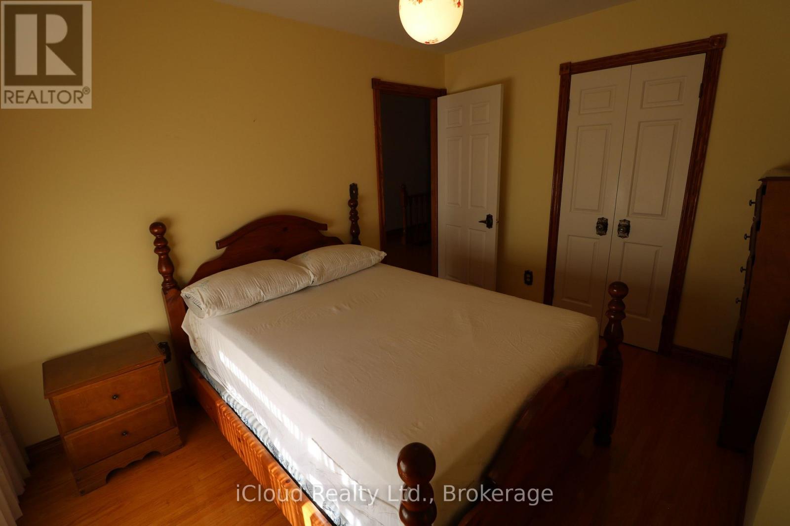 9 Benalto Road, Toronto, Ontario  M6A 2R7 - Photo 23 - W13696546