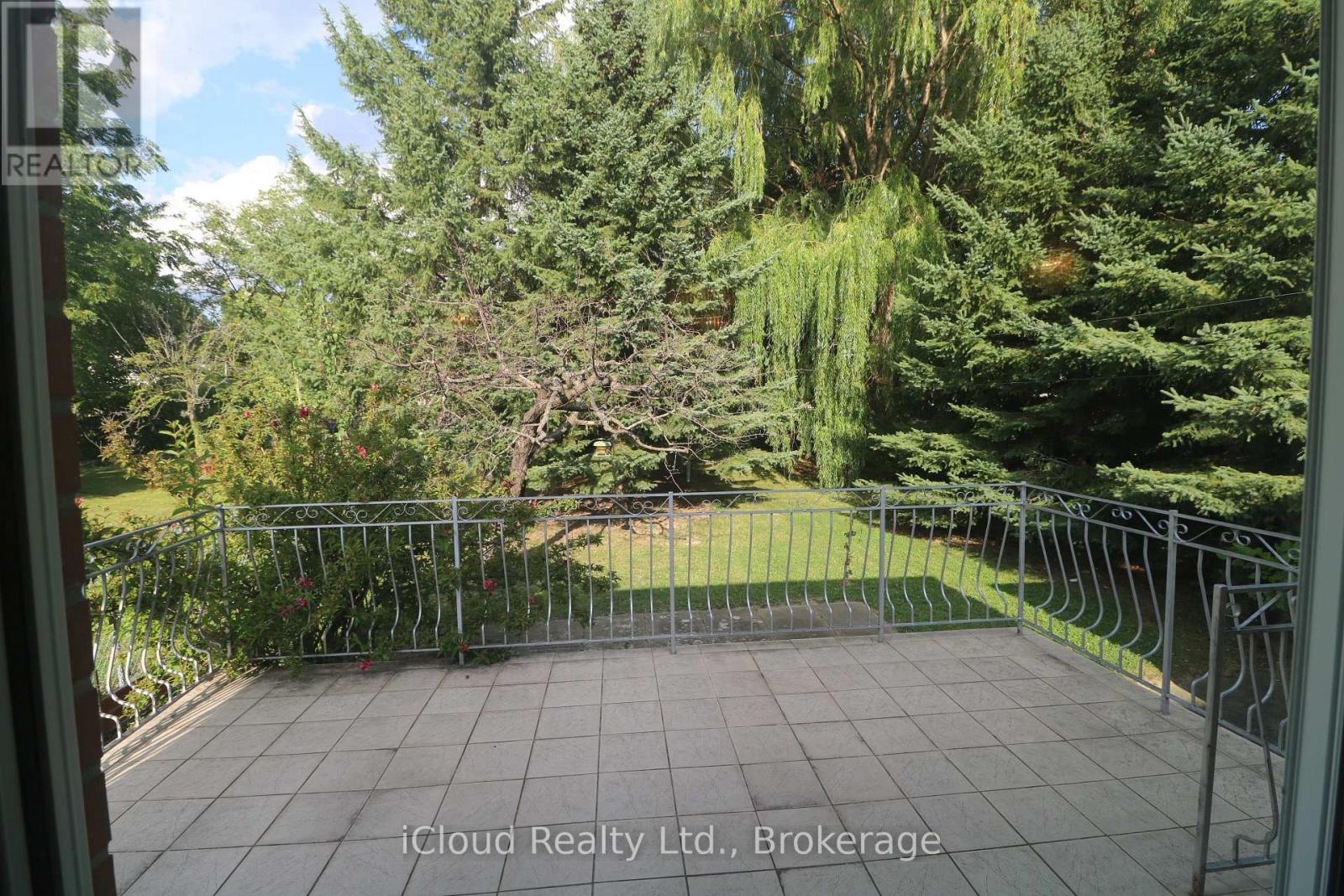 9 Benalto Road, Toronto, Ontario  M6A 2R7 - Photo 46 - W13696546