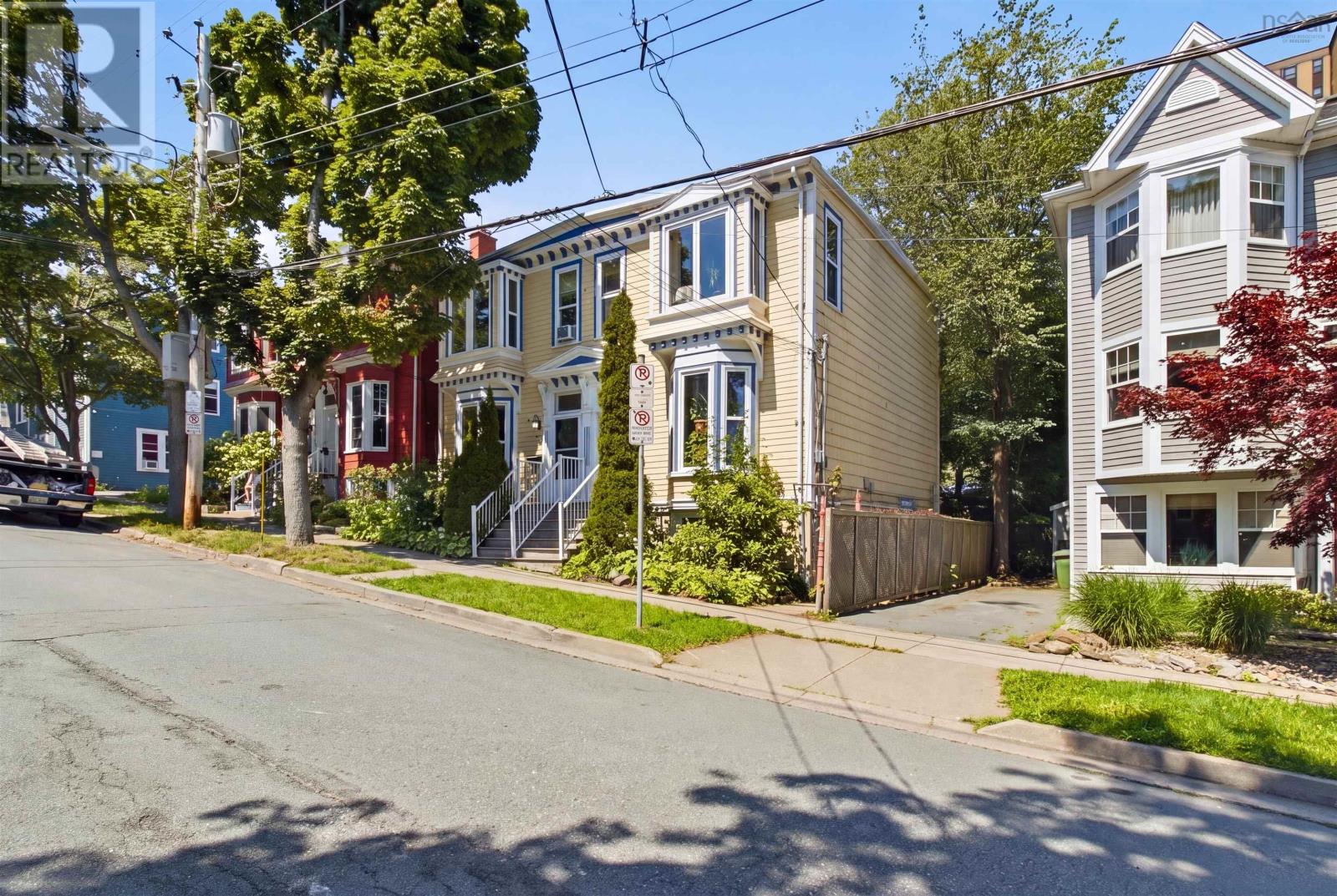 5271 Harvey Street, Halifax Peninsula, Nova Scotia