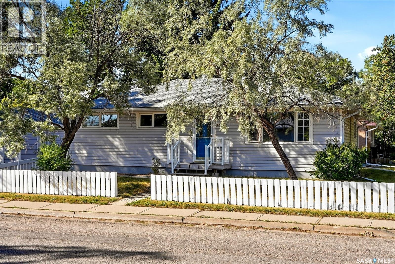 1410 4th AVENUE N, Regina, Saskatchewan