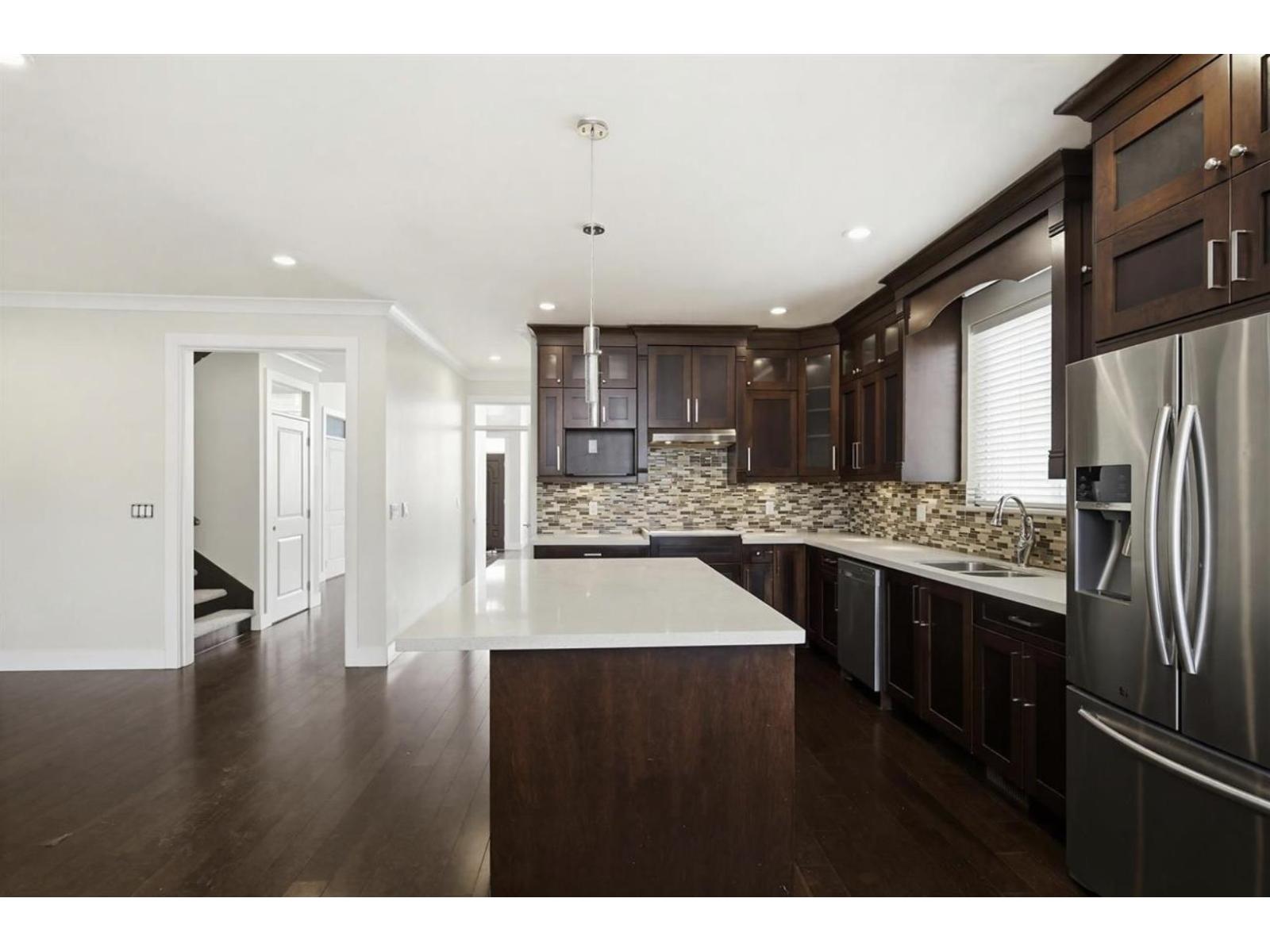 32141 Hillcrest Avenue, Mission, British Columbia V2V 1L3 - Photo 6 - R3157440