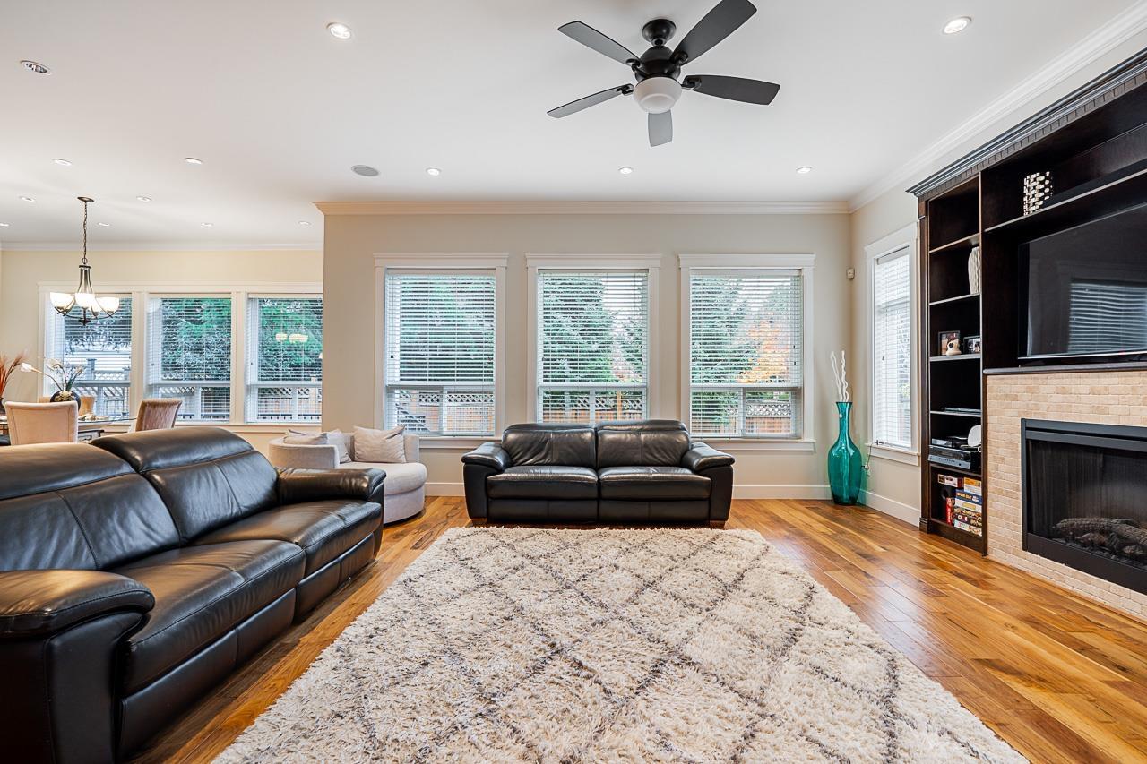 16302 25 Avenue, Surrey, British Columbia  V3Z 6S1 - Photo 4 - R3157479