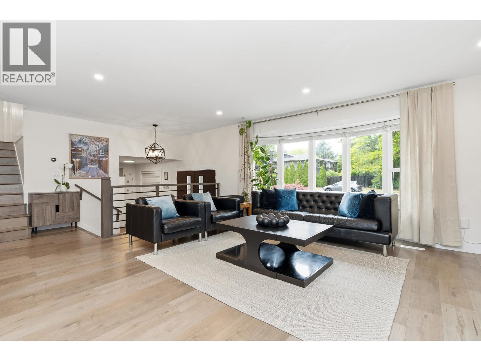 2382 Patricia Avenue, Port Coquitlam, British Columbia  V3B 2H3 - Photo 10 - R3133754