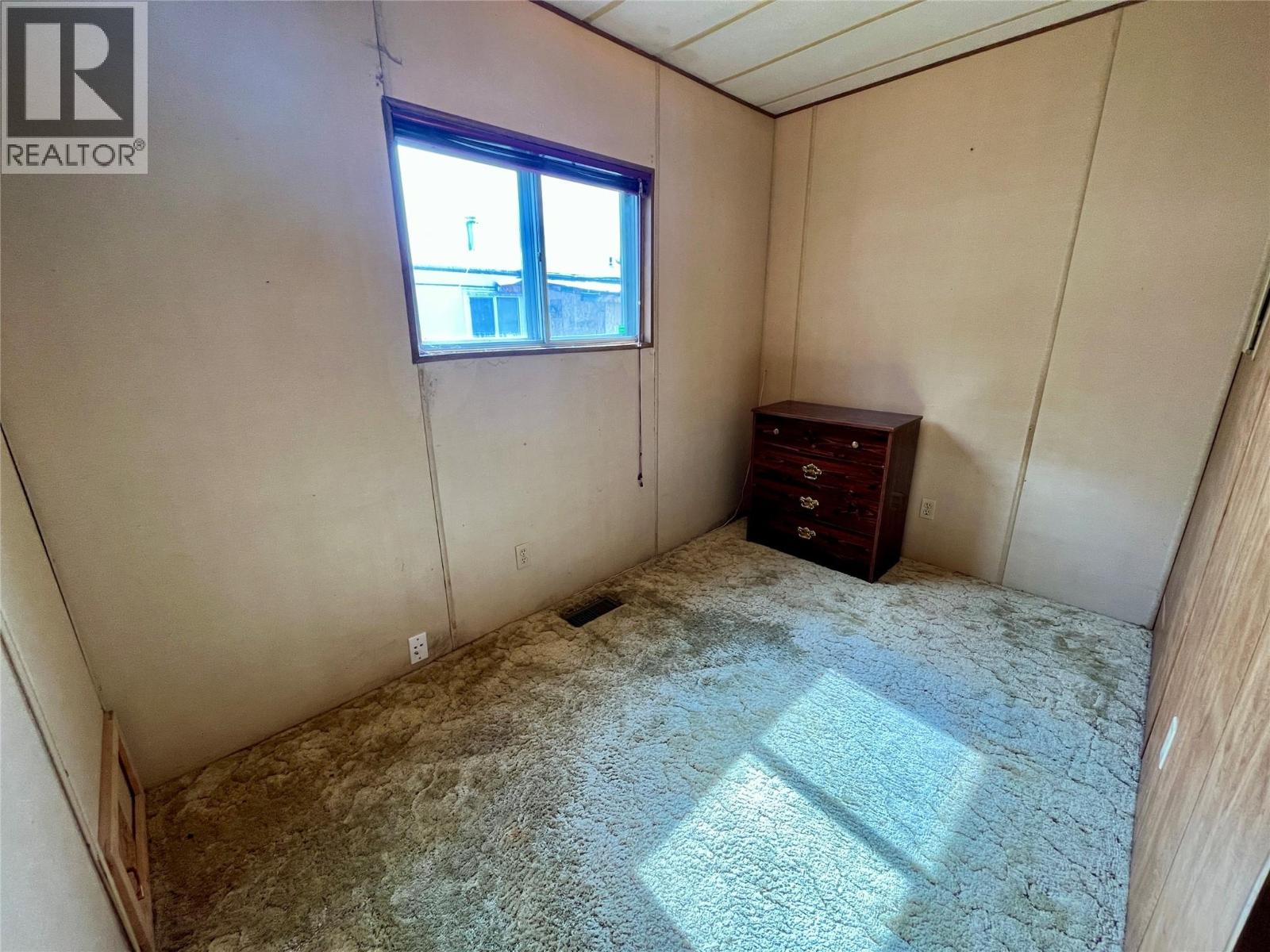 155 Meikle Avenue, Tumbler Ridge, British Columbia  V0C 2W0 - Photo 11 - 10398343