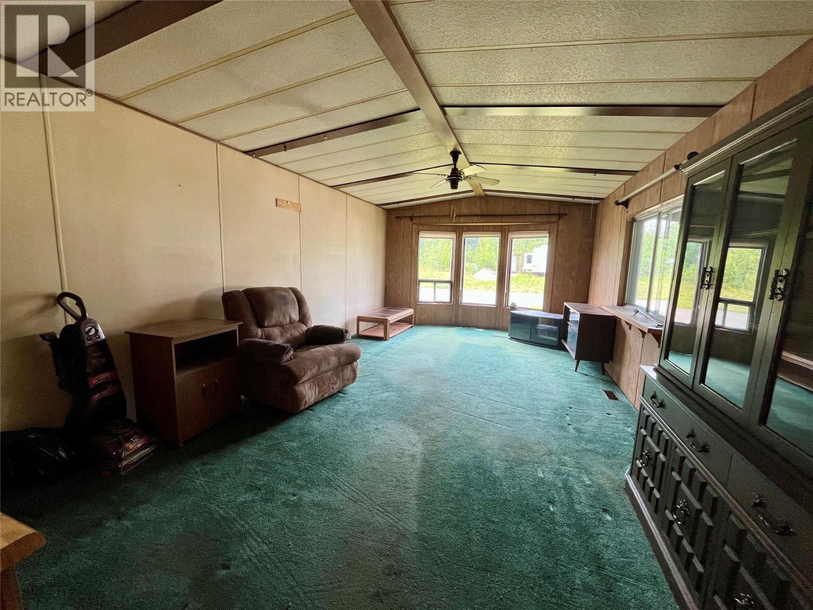 155 Meikle Avenue, Tumbler Ridge, British Columbia  V0C 2W0 - Photo 6 - 10398343