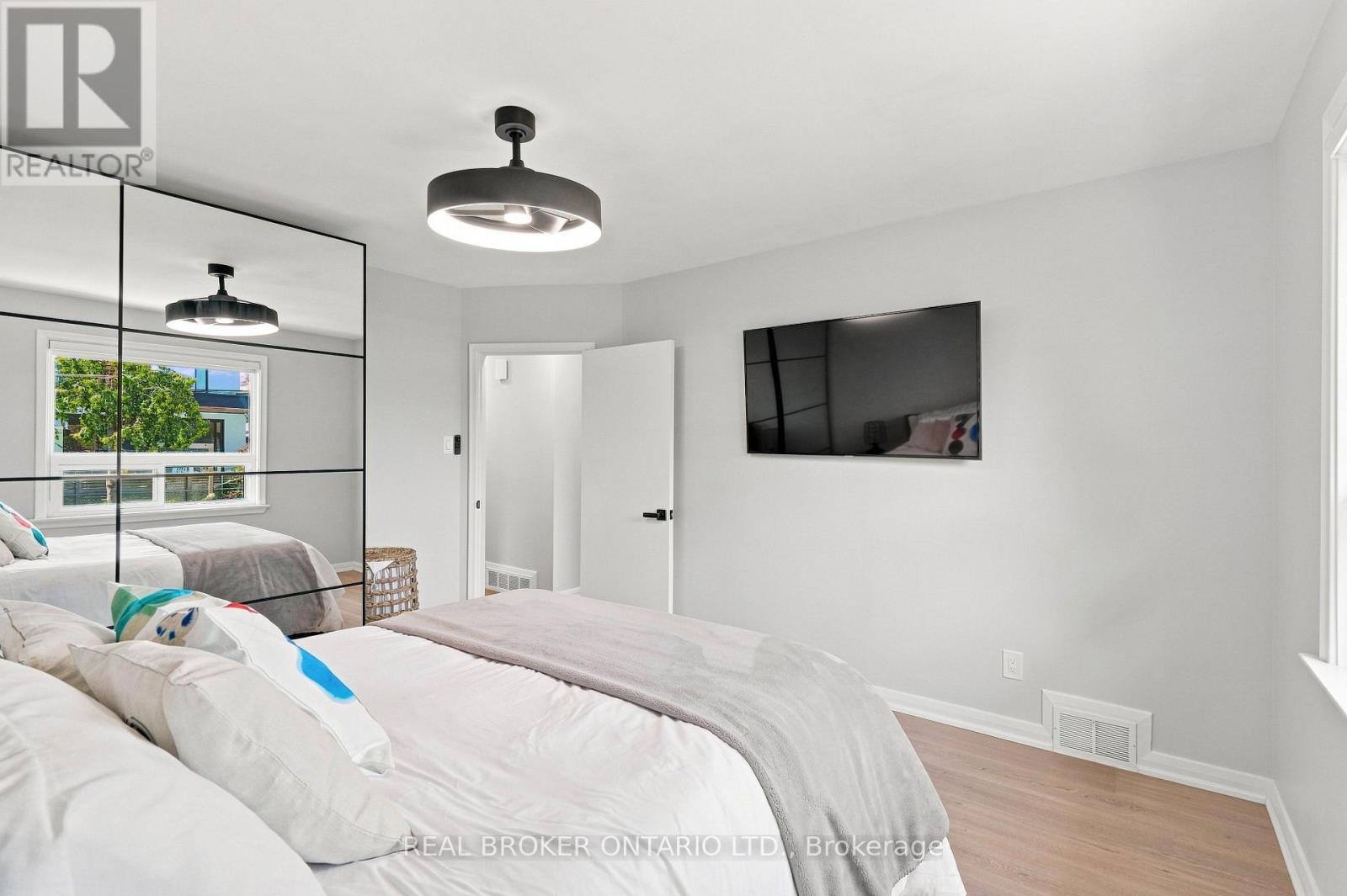 7 Allison Drive, Toronto, Ontario  M8Z 3Z9 - Photo 18 - W13693022