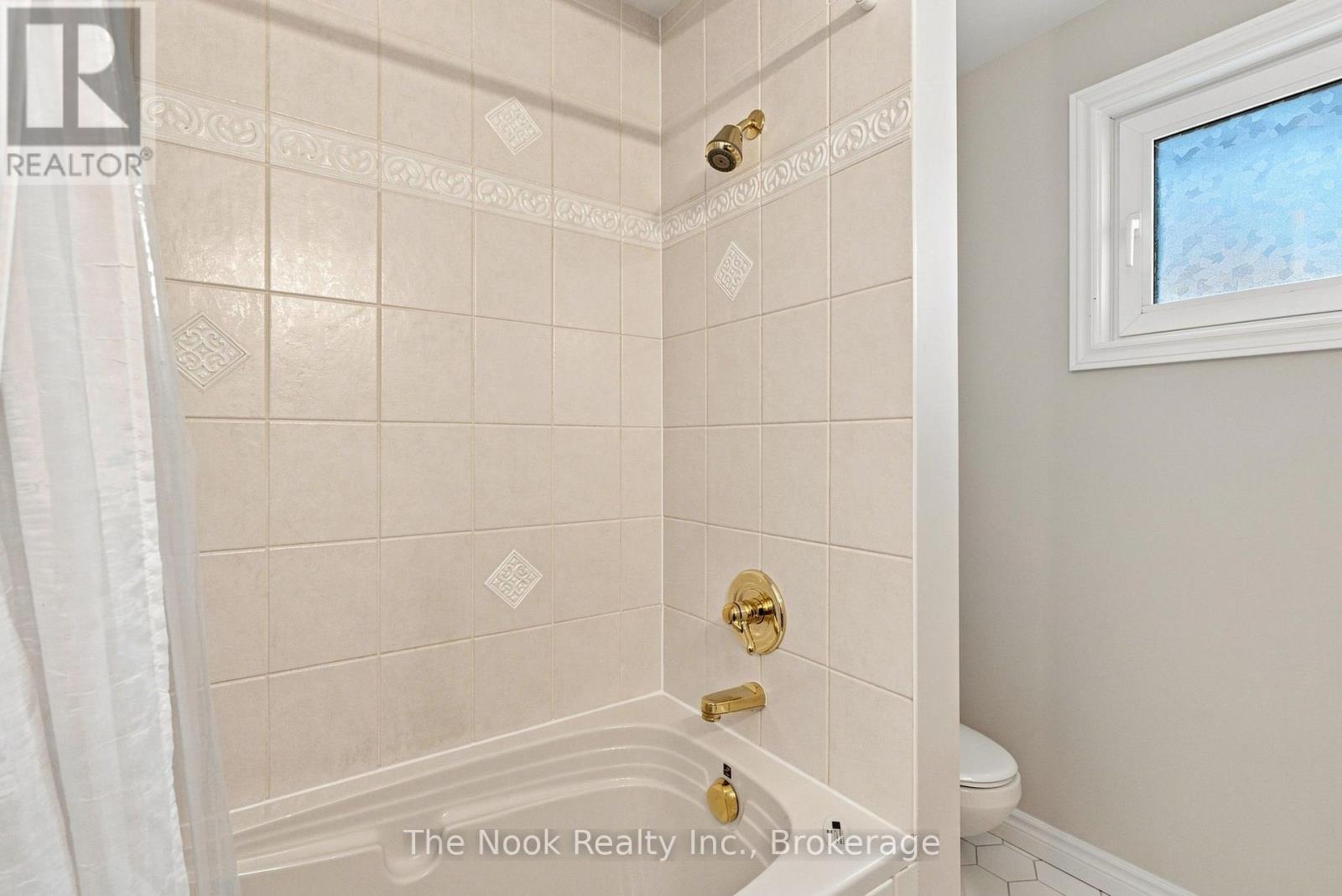 274 Labrador Drive, Oshawa, Ontario  L1H 7E8 - Photo 24 - E13696896