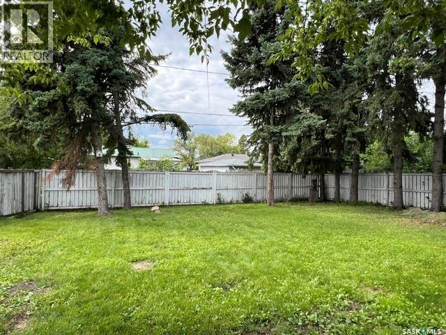 511 Centre Street, Meadow Lake, Saskatchewan  S9X 1E5 - Photo 31 - SK046169