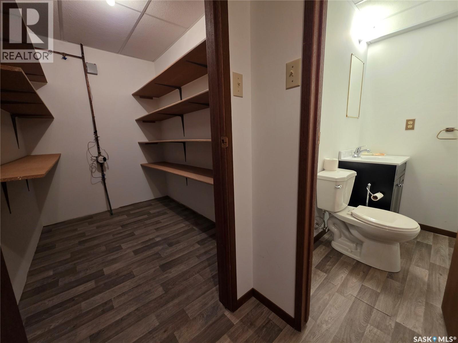 411 Milburn Crescent, Swift Current, Saskatchewan  S9H 4X8 - Photo 27 - SK046133