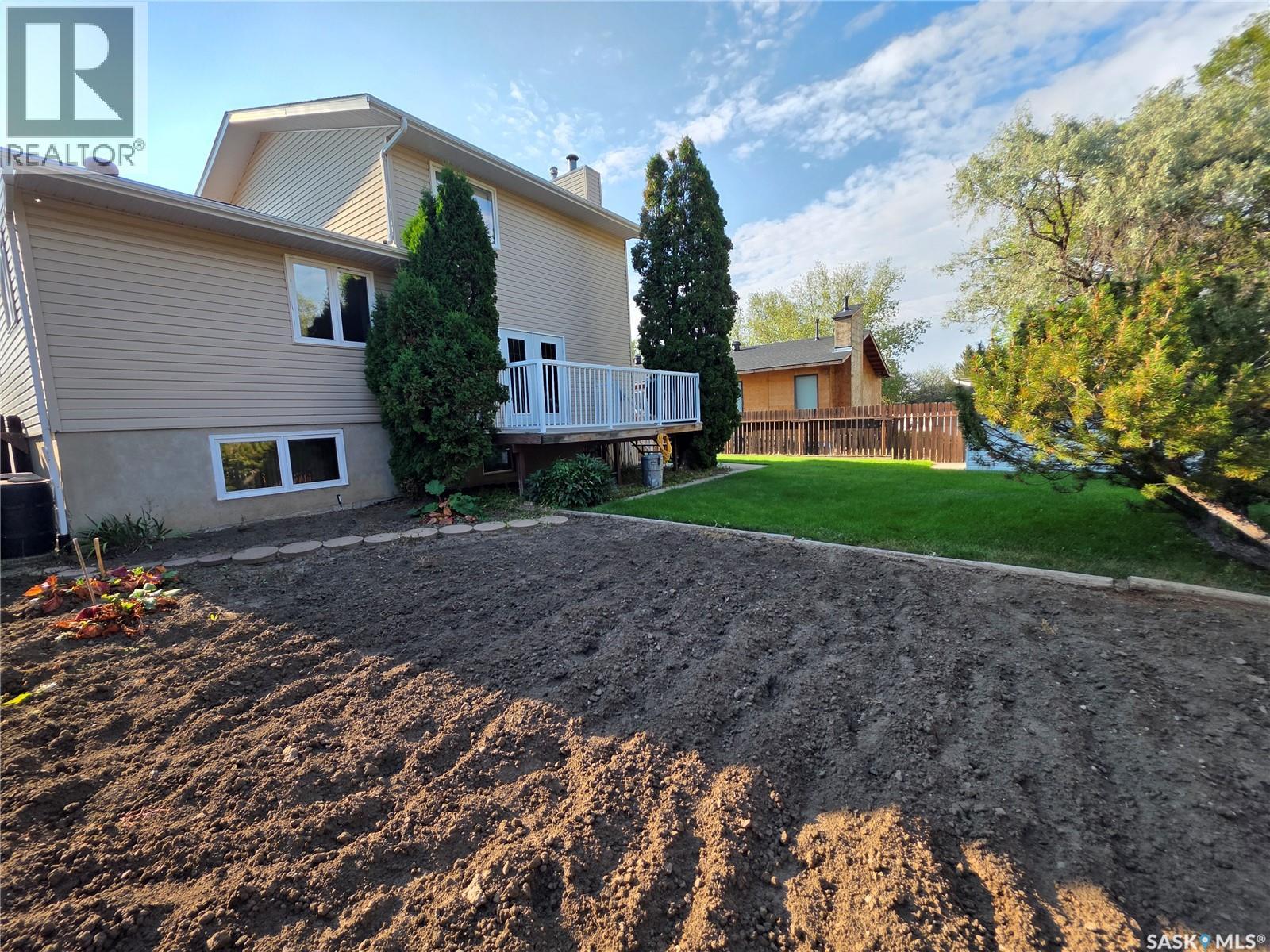 411 Milburn Crescent, Swift Current, Saskatchewan  S9H 4X8 - Photo 37 - SK046133