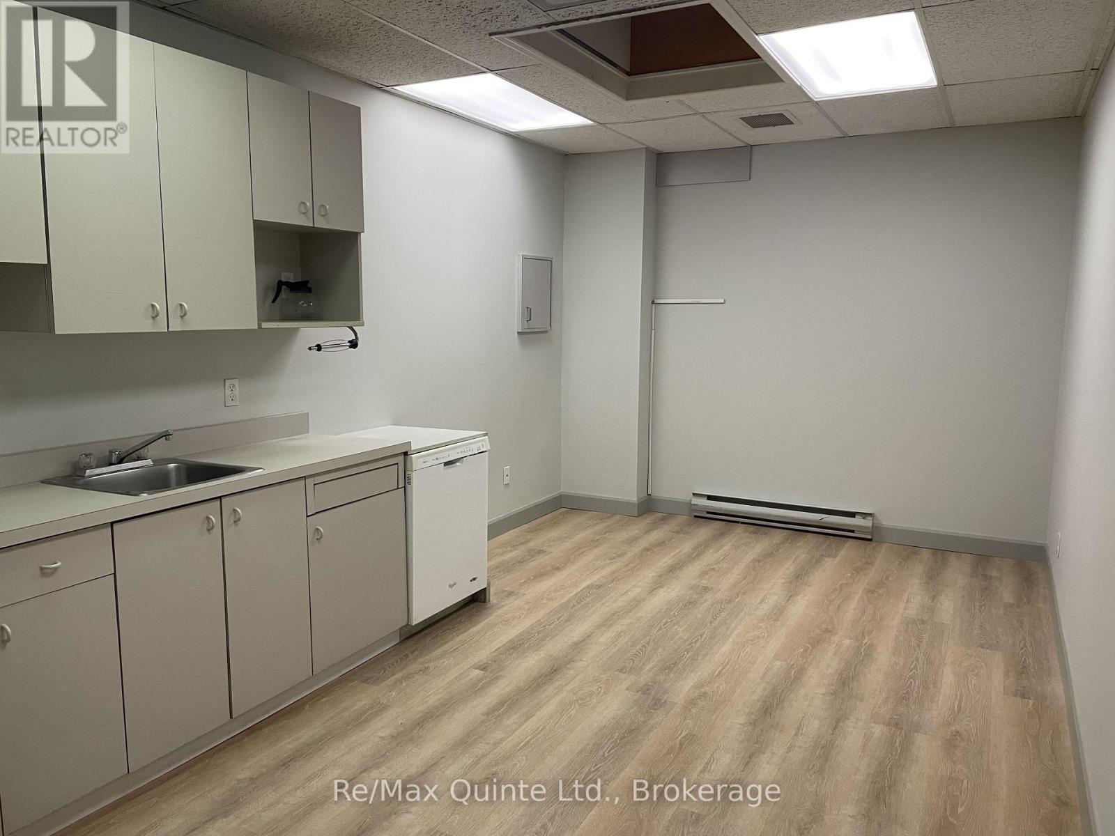 204 - 69-71 Dundas Street W, Quinte West, Ontario K8V 3P4 - Photo 13 - X13696924