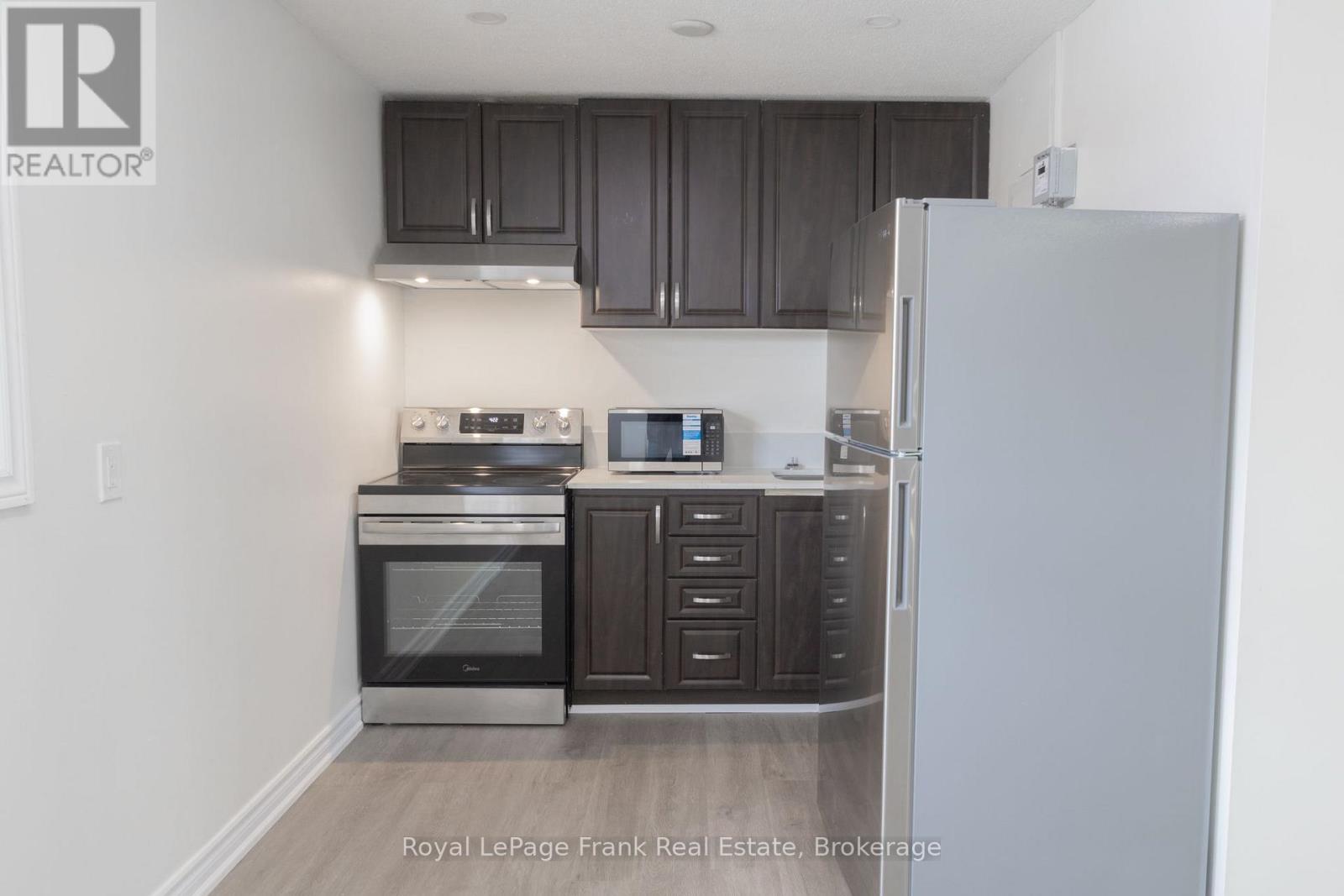 1 - 84 MARY STREET W