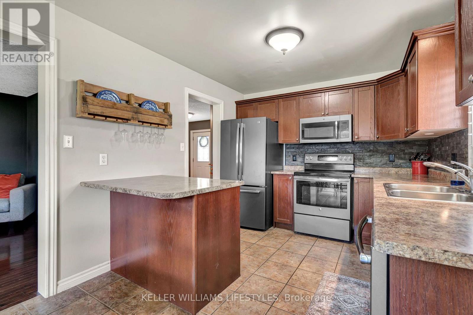 1726 Ennismore Crescent, London North, Ontario  N6G 5M9 - Photo 14 - X13697108