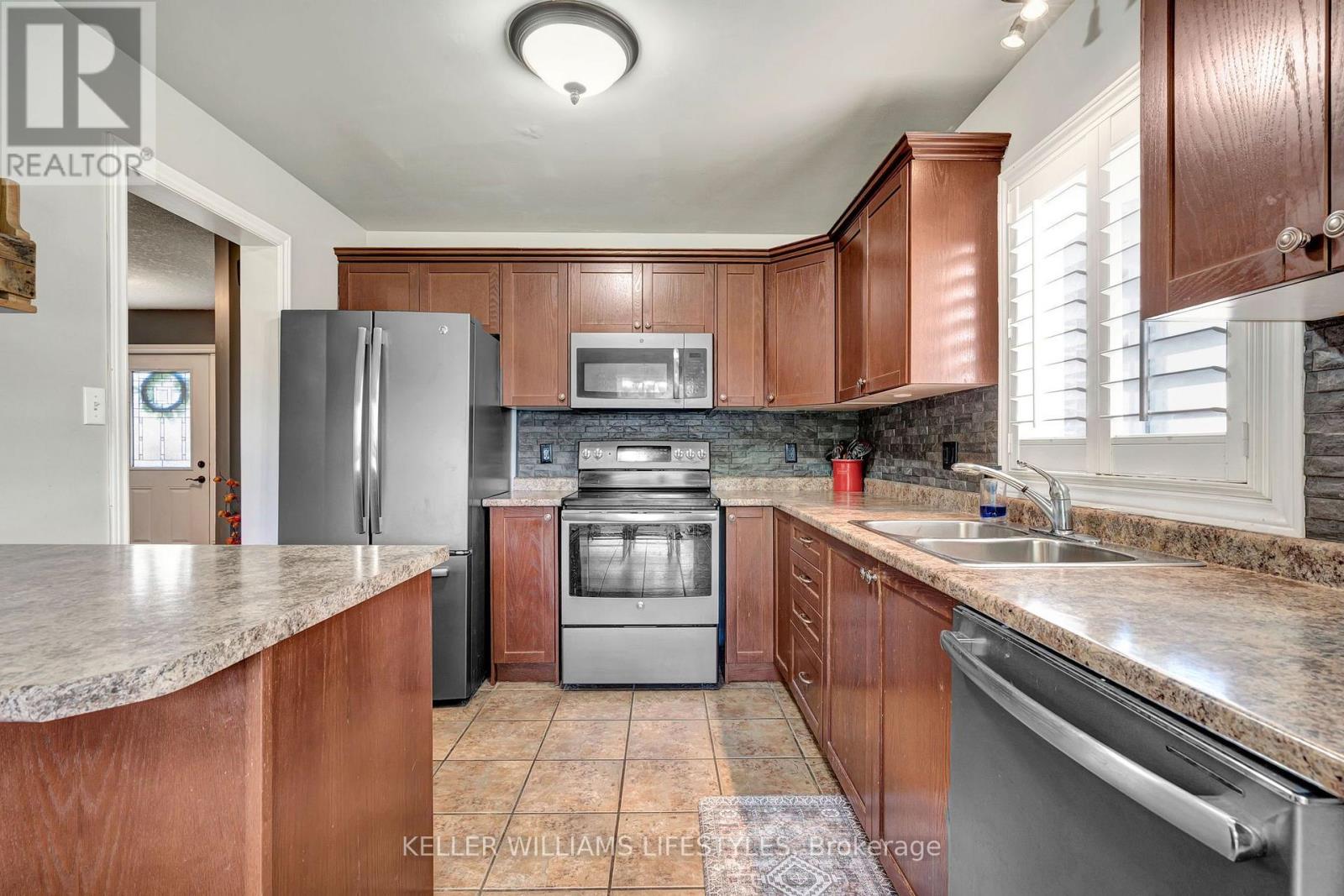 1726 Ennismore Crescent, London North, Ontario  N6G 5M9 - Photo 15 - X13697108