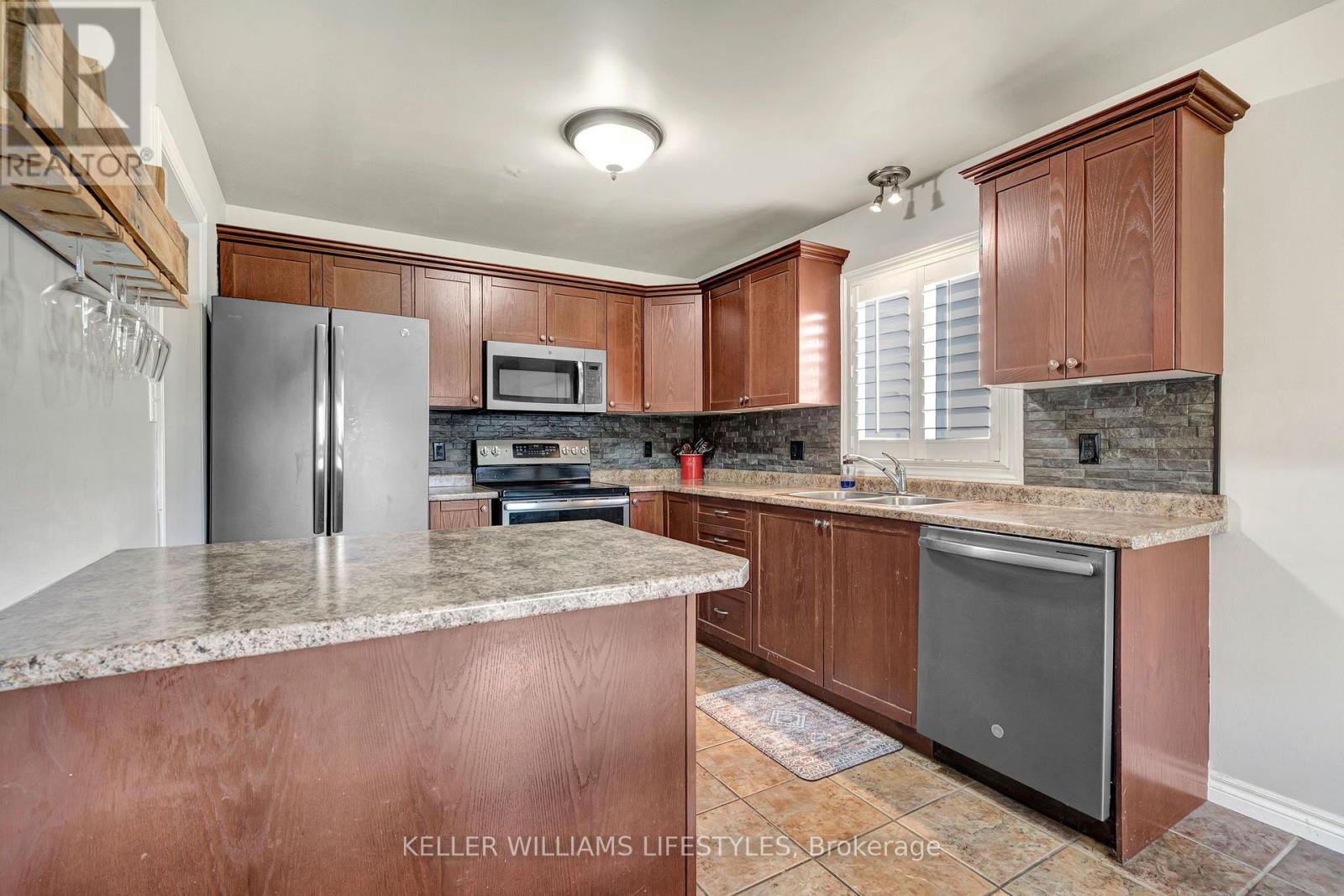 1726 Ennismore Crescent, London North, Ontario  N6G 5M9 - Photo 16 - X13697108