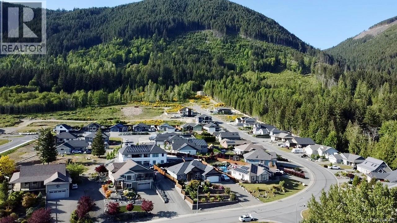 482 Mountain View Dr, Lake Cowichan, British Columbia  V0R 2G1 - Photo 19 - 1047449