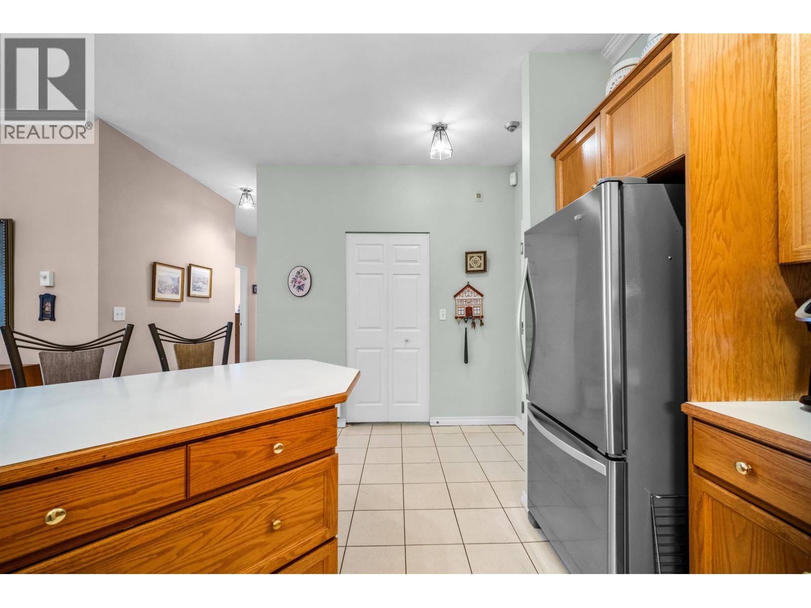 504 25 Richmond Street, New Westminster, British Columbia V3L 5P9 - Photo 4 - R3157554