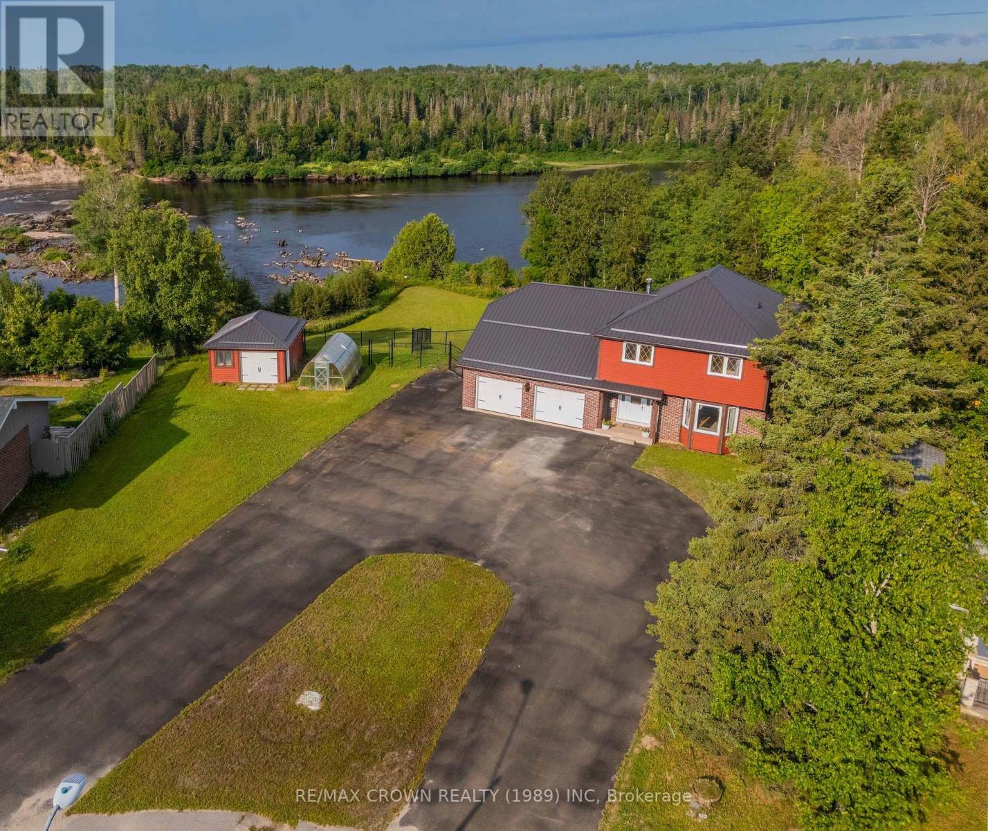 64 KIMBERLY DRIVE, Kapuskasing, Ontario