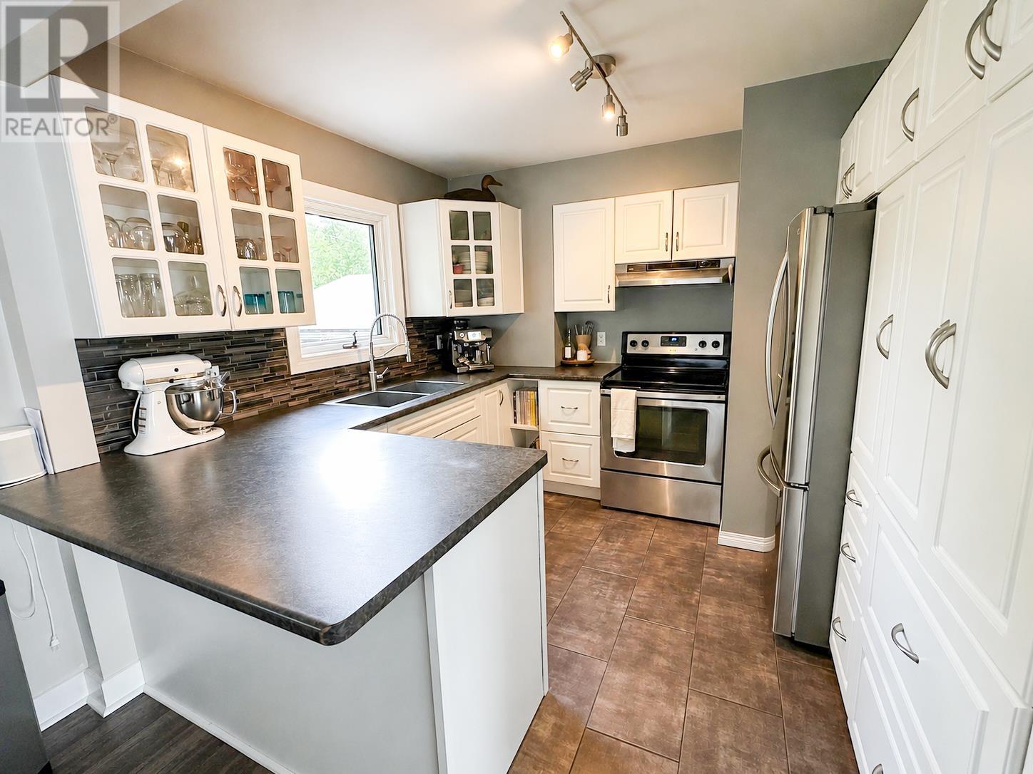 73 Dickenson Rd, Balmertown, Ontario  P0V 1C0 - Photo 5 - TB2602171