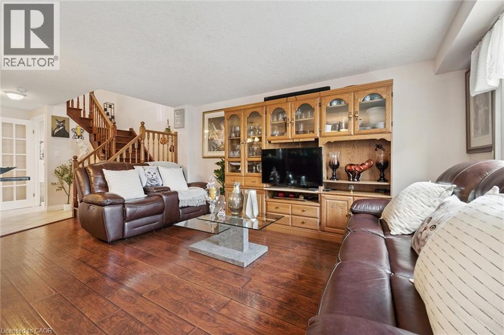 86 Bridlewreath Street, Kitchener, Ontario N2E 3V6 - Photo 6 - 40853217