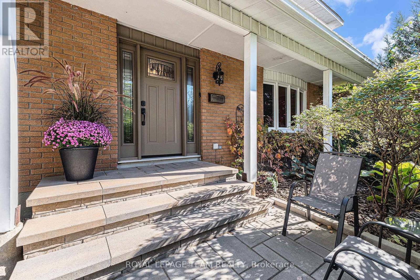 23 Chanonhouse Drive, Ottawa, Ontario  K0A 2Z0 - Photo 2 - X13696946