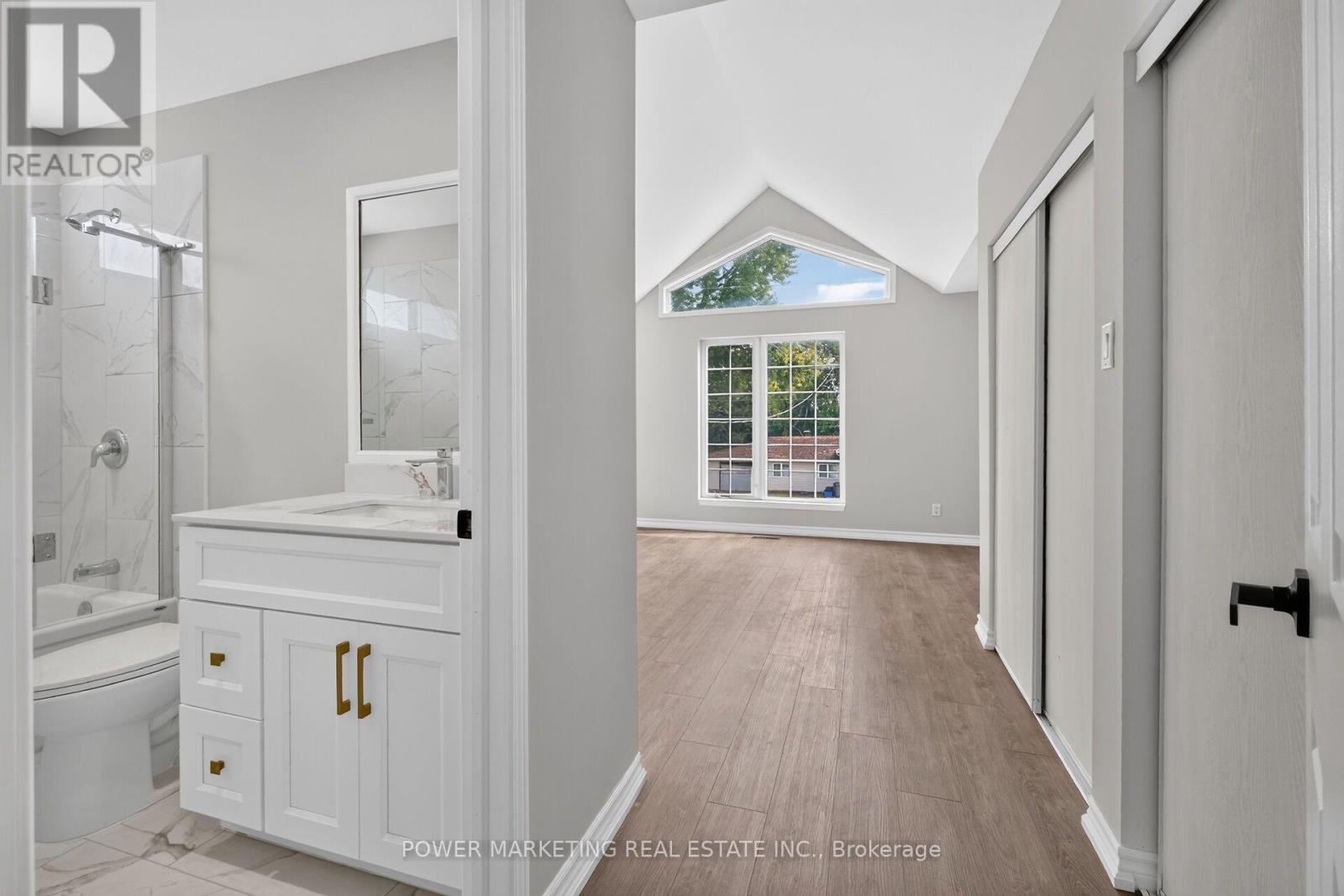 986 Laporte Street, Ottawa, Ontario  K1J 7B4 - Photo 12 - X13696996