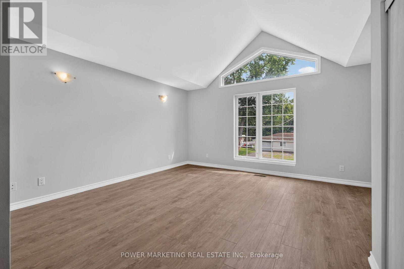 986 Laporte Street, Ottawa, Ontario  K1J 7B4 - Photo 13 - X13696996
