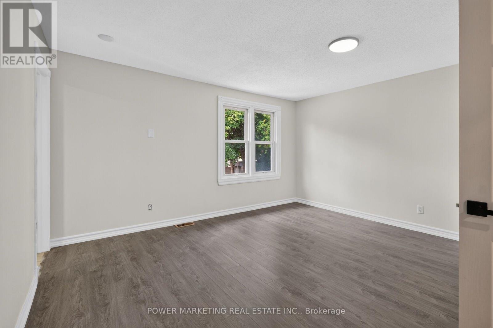 986 Laporte Street, Ottawa, Ontario  K1J 7B4 - Photo 36 - X13696996