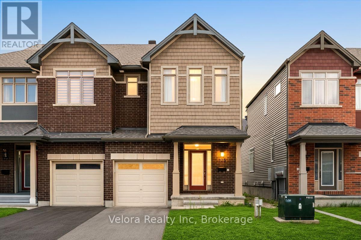 125 Overberg Way, Ottawa, Ontario  K2S 0V9 - Photo 1 - X13697138