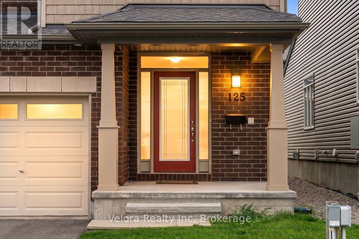 125 Overberg Way, Ottawa, Ontario  K2S 0V9 - Photo 2 - X13697138