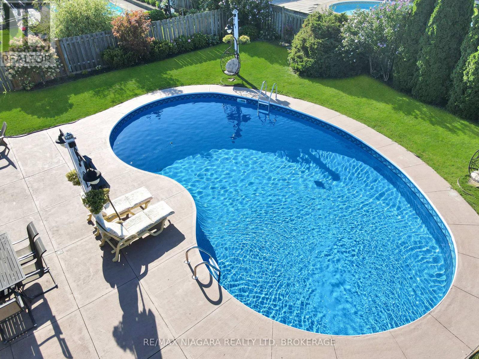 27 Lindbergh Drive, Fort Erie (Central), Ontario L2A 2Z5 - Photo 33 - X13697050