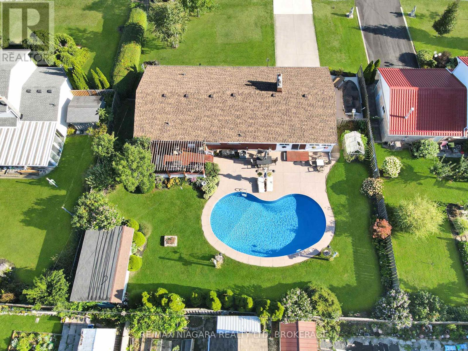 27 Lindbergh Drive, Fort Erie (Central), Ontario L2A 2Z5 - Photo 34 - X13697050