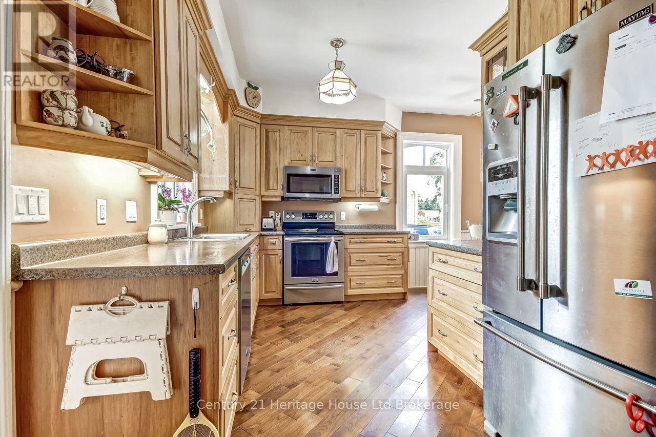 166 Dundas Street W, Zorra, Ontario  N0M 2M0 - Photo 3 - X13697104