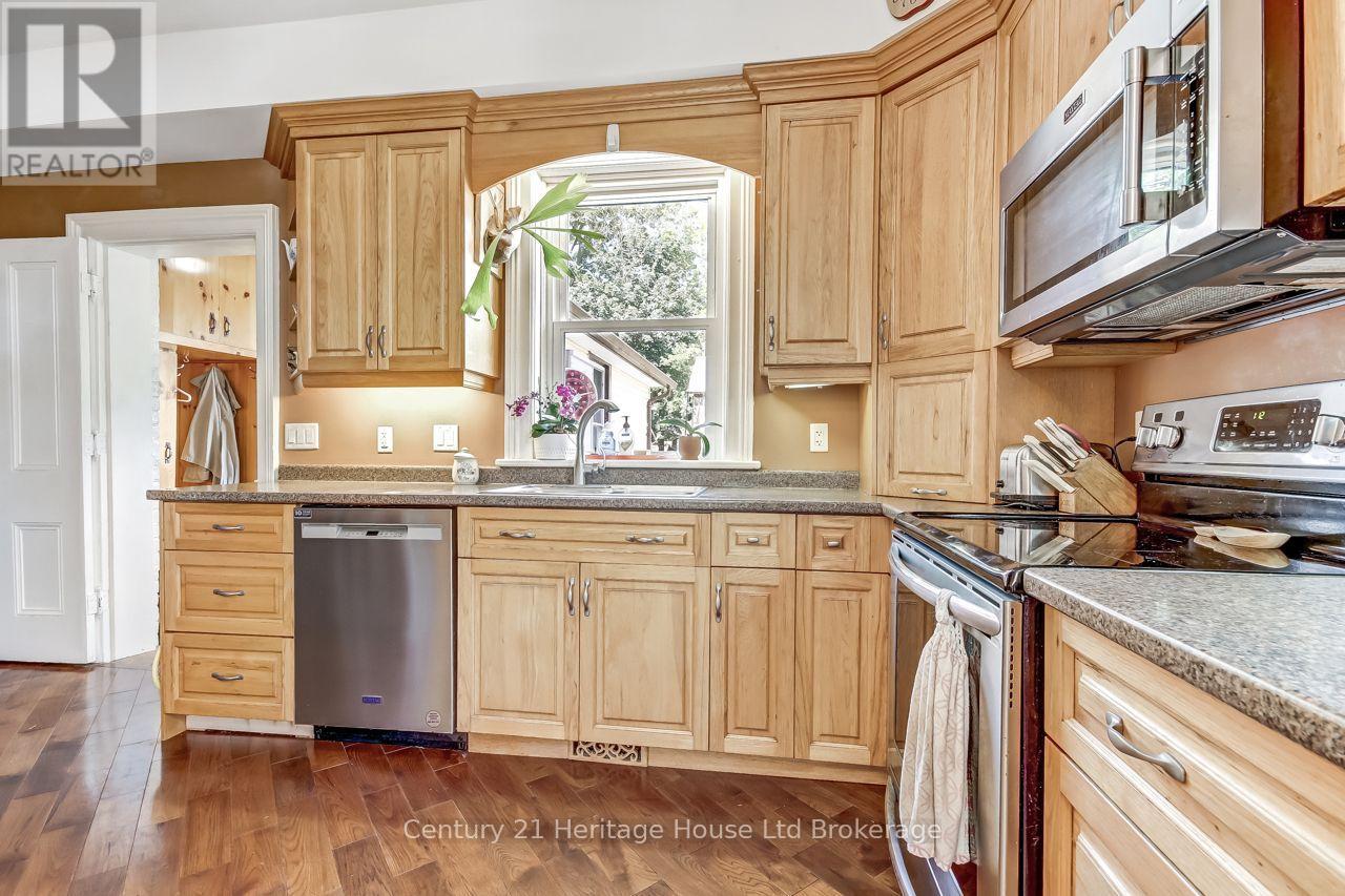 166 Dundas Street W, Zorra, Ontario  N0M 2M0 - Photo 4 - X13697104