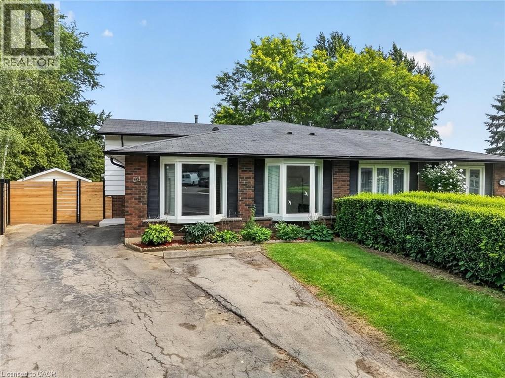 27 Gretna Court, Hamilton, Ontario  L9C 4V1 - Photo 1 - 40856089
