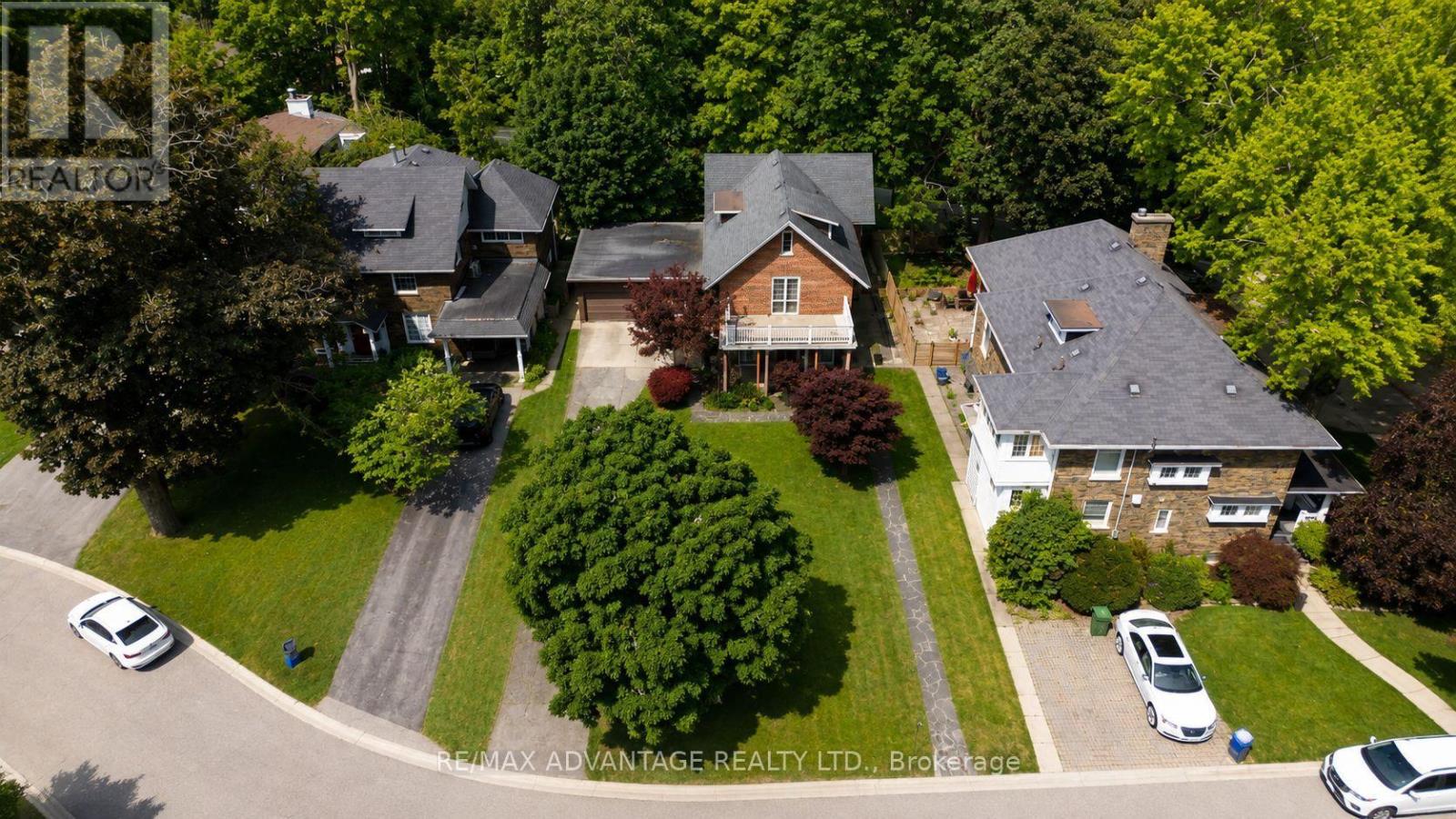 4 Farley Place, St. Thomas, Ontario  N5R 3E5 - Photo 2 - X13633692