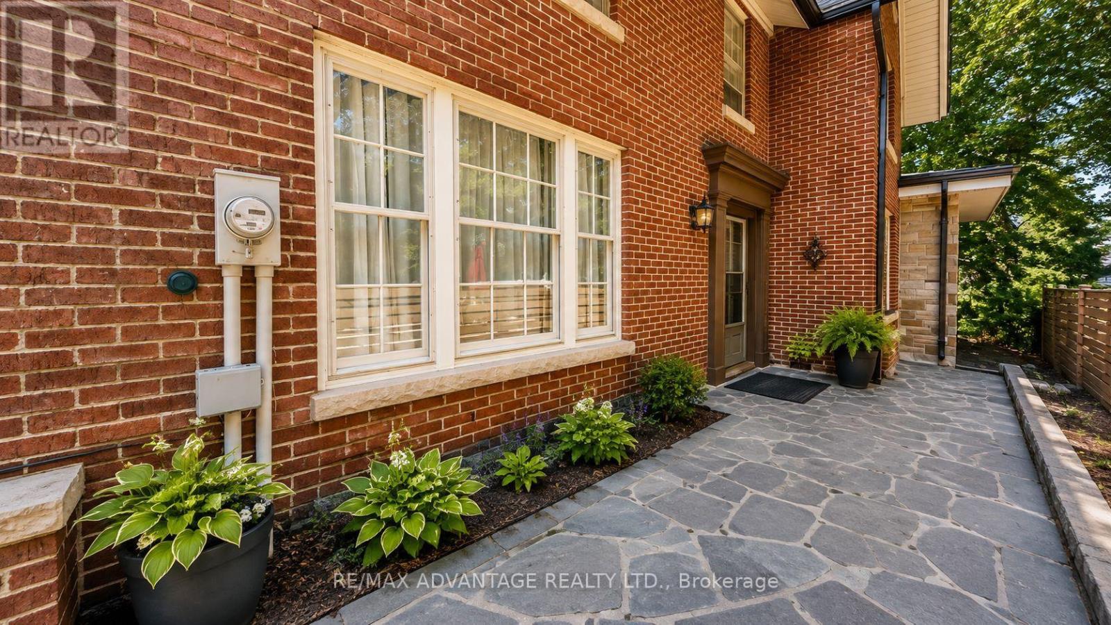 4 Farley Place, St. Thomas, Ontario  N5R 3E5 - Photo 8 - X13633692