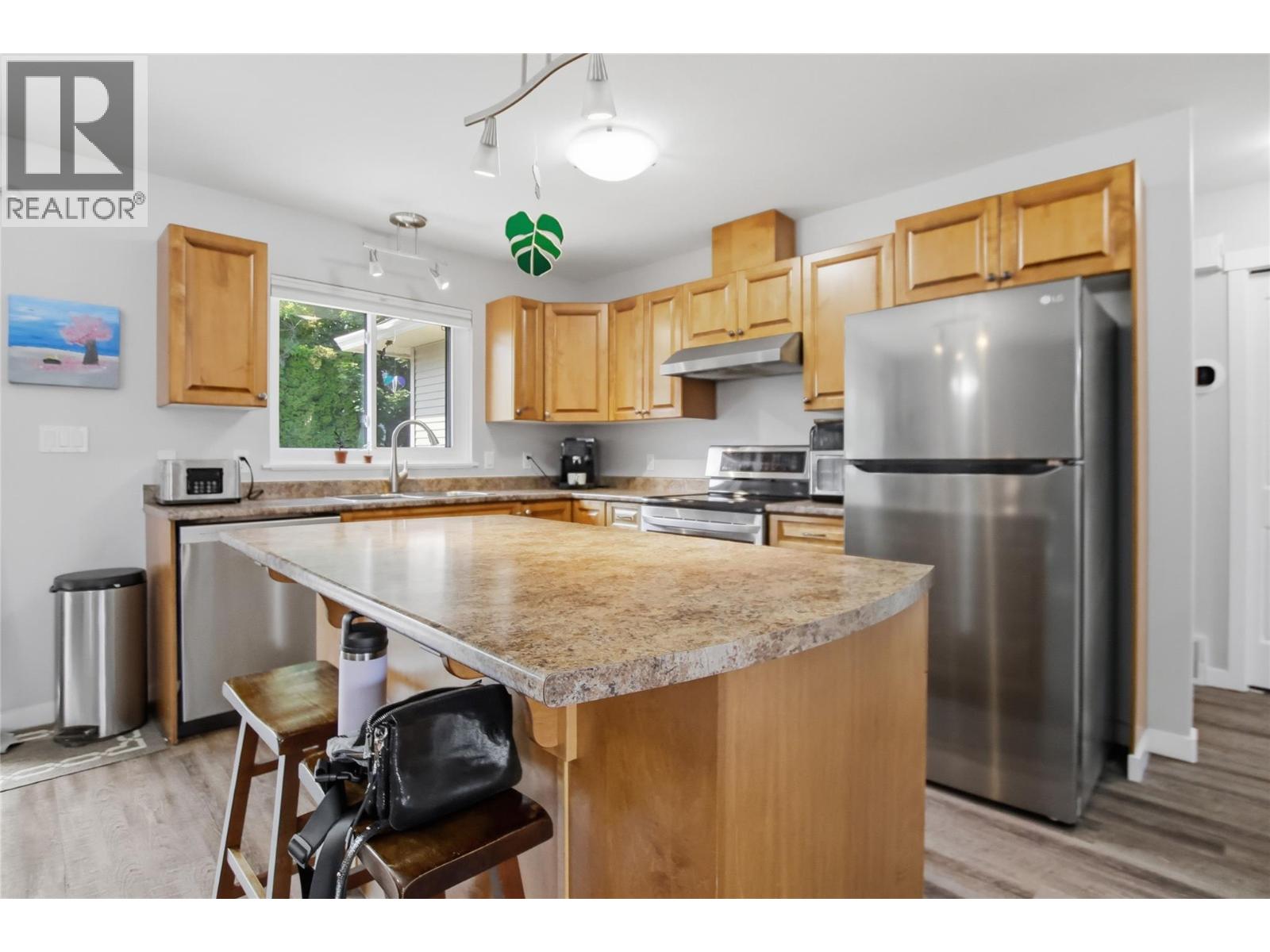 1907 Snowberry Crescent, Kamloops, British Columbia  V1S 1Z8 - Photo 7 - 10398073